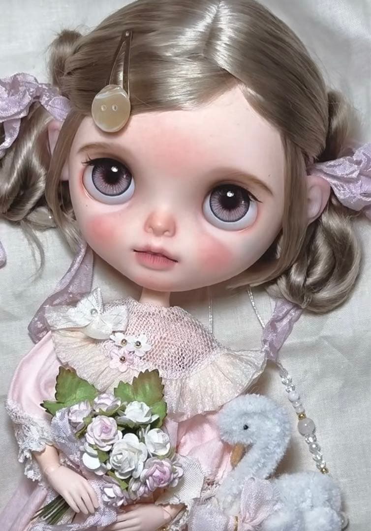 海外作家様 カスタムブライス きれい ピンク 夢かわいい 花のような ドール