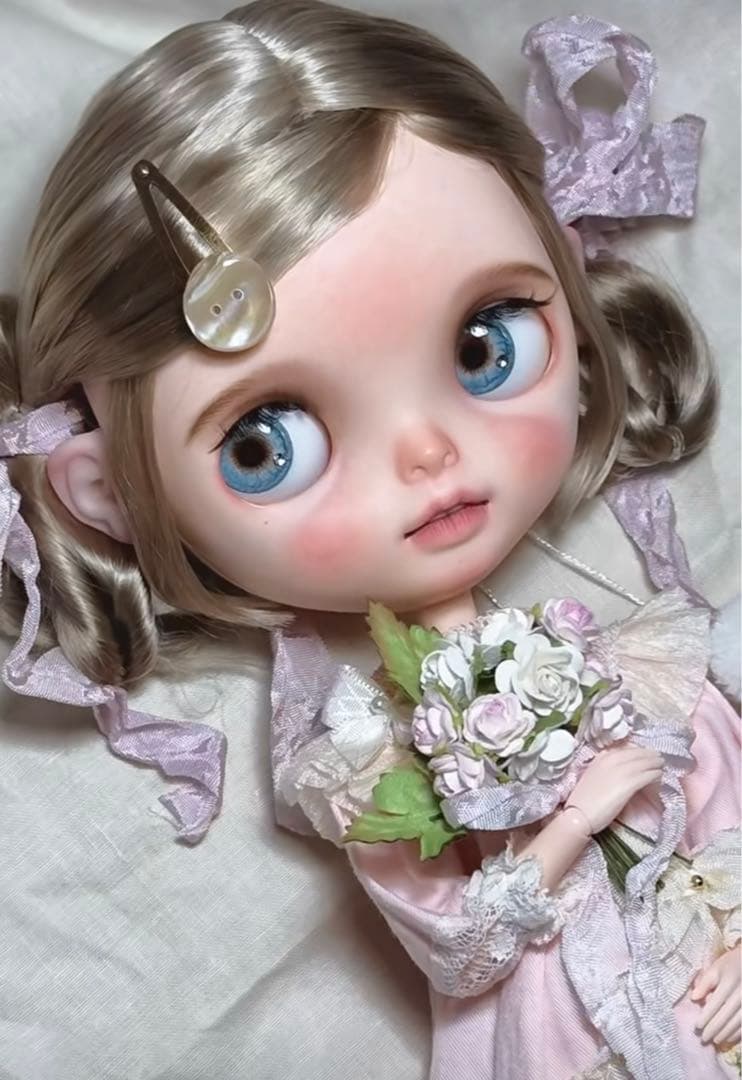 海外作家様 カスタムブライス きれい ピンク 夢かわいい 花のような ドール