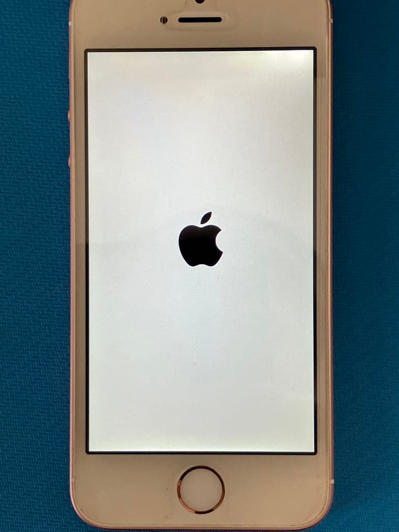 Apple iPhone SE (第一世代) SIMフリーモデル32GB