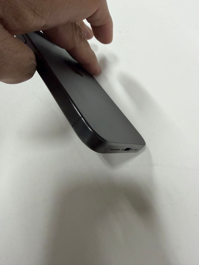iPhone 15 Pro 512 GB SIMフリー初期化済み美品