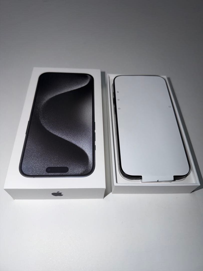 iPhone 15 Pro 512 GB SIMフリー初期化済み美品