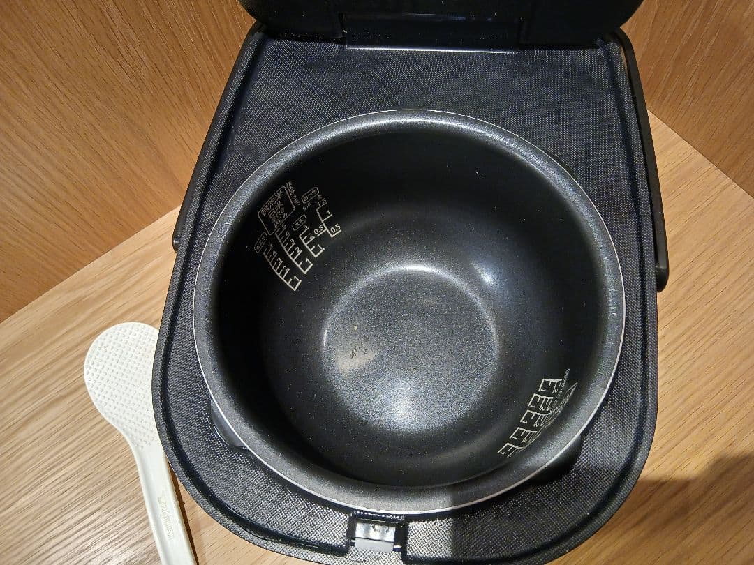 IRIS OHYAMA IH炊飯器 黒RC-IK50-B ブラック　2023年製