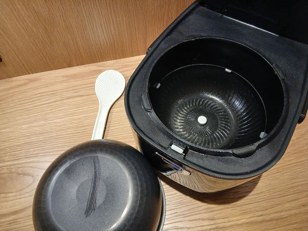 IRIS OHYAMA IH炊飯器 黒RC-IK50-B ブラック　2023年製