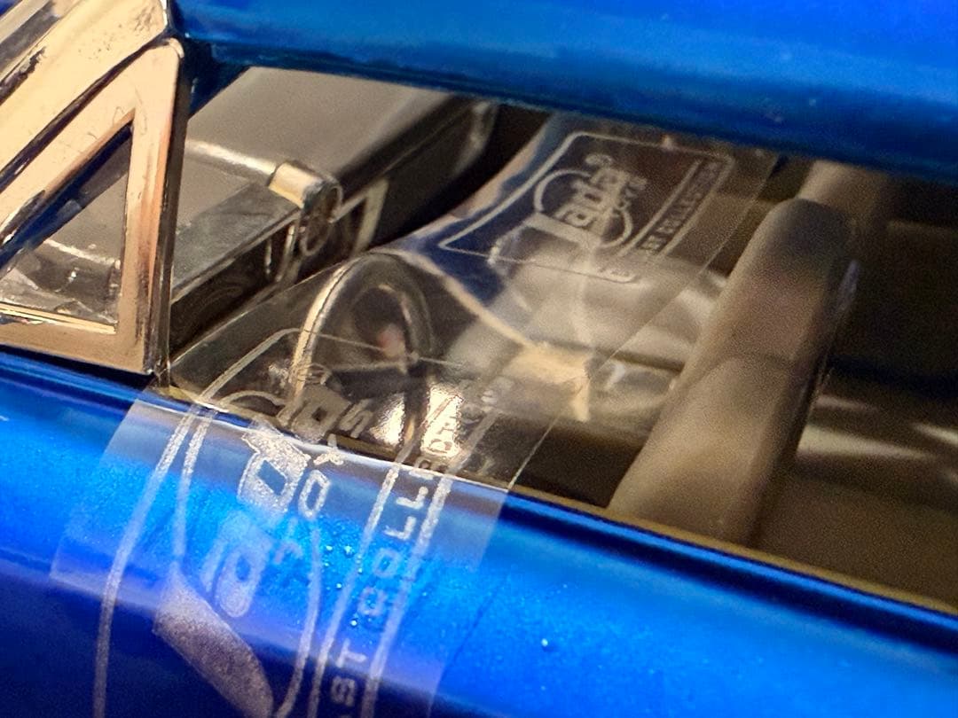 JADA キャデラック1963年　DUB 1/18