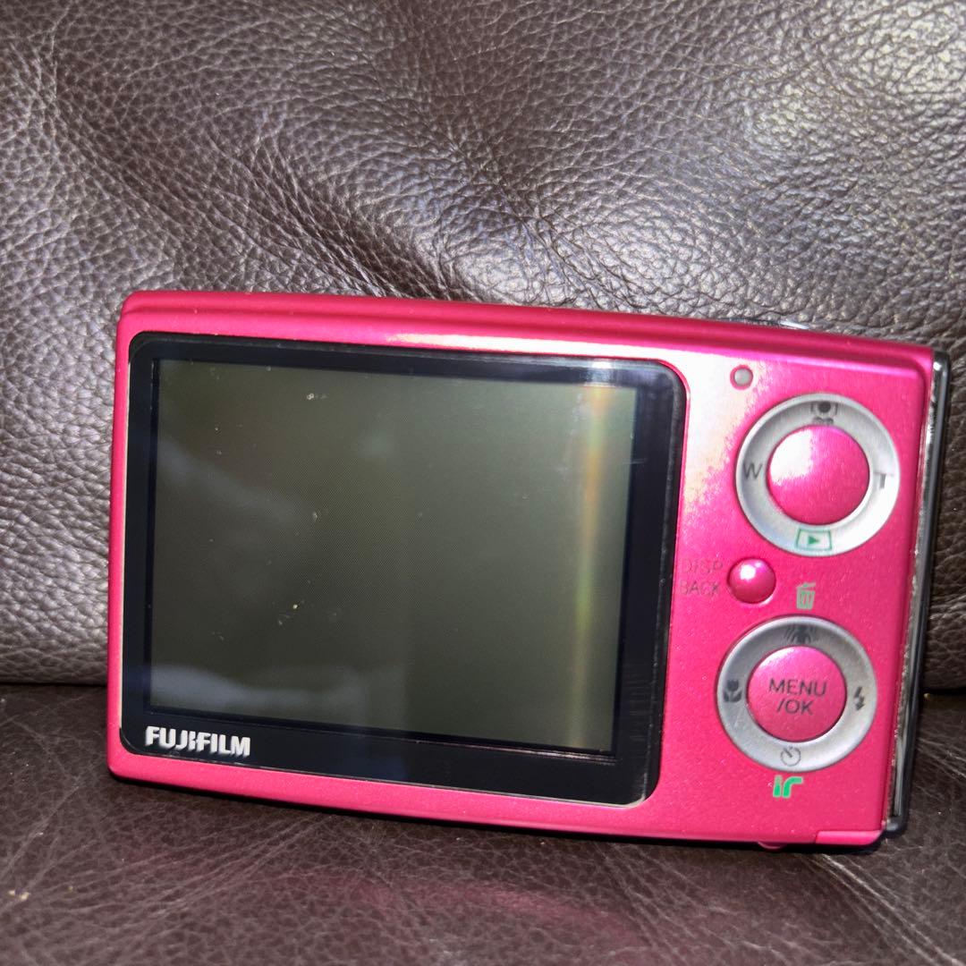 富士フイルム　Finepix z10fd ピンク　デジカメ