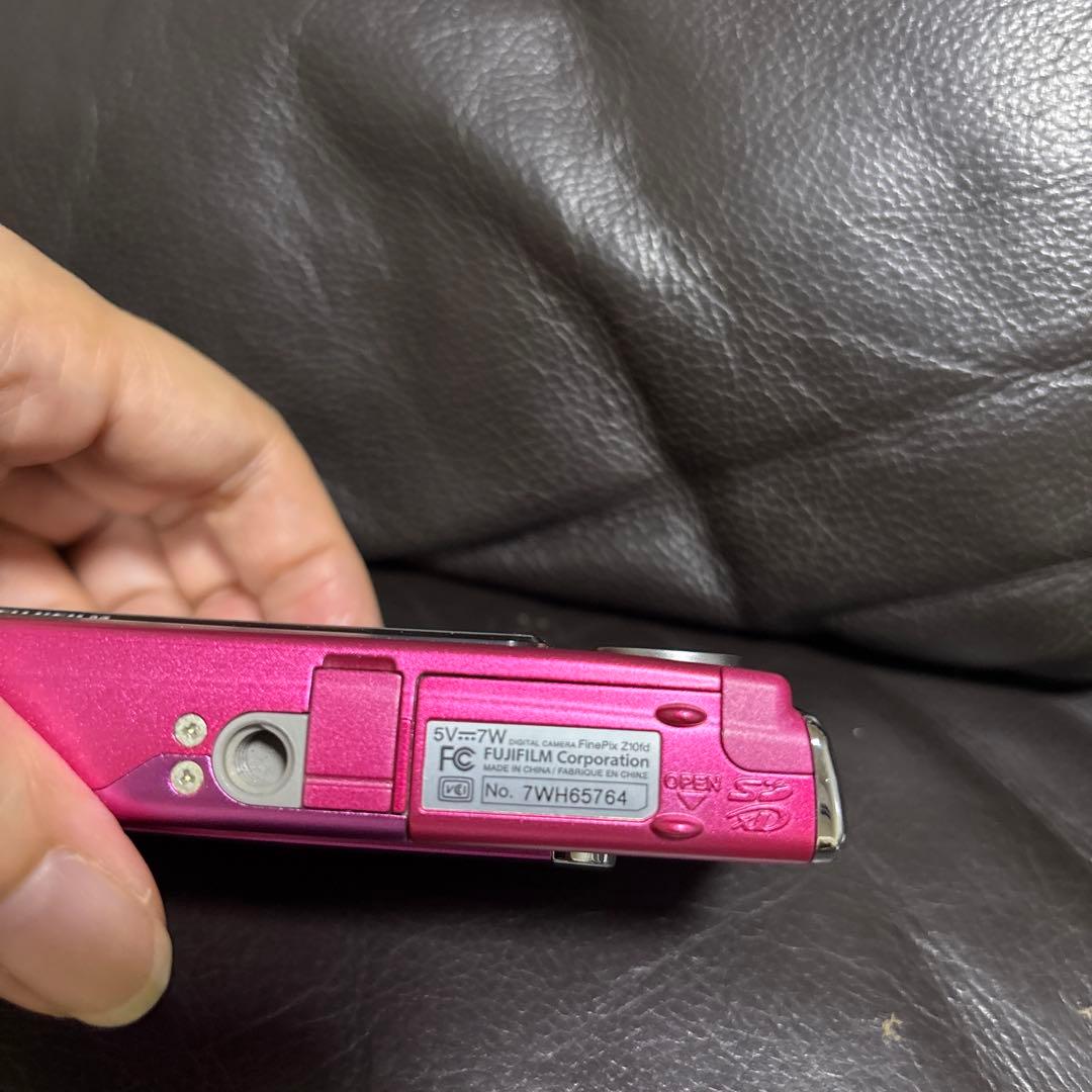 富士フイルム　Finepix z10fd ピンク　デジカメ