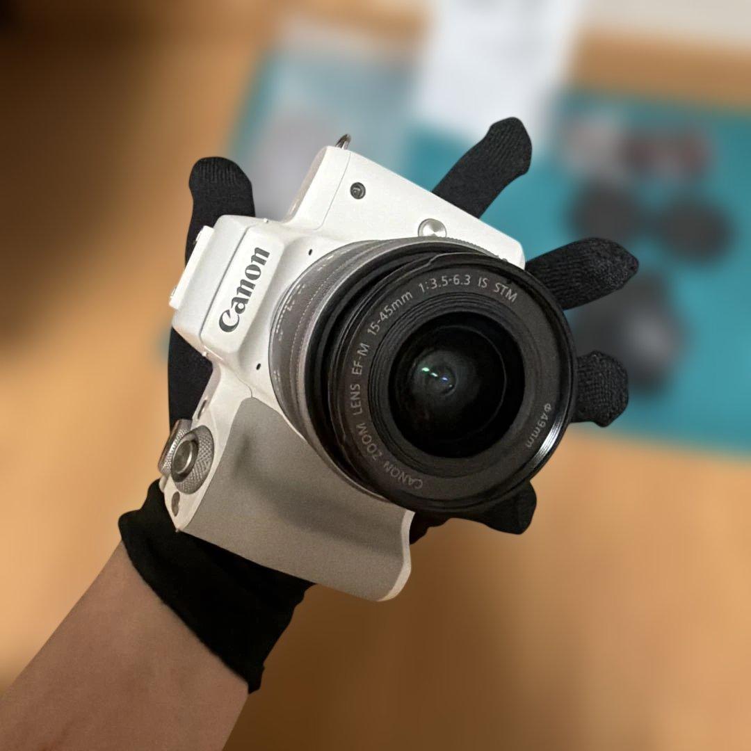 極美品 Canon EOS Kiss M ホワイト レンズ2個セット