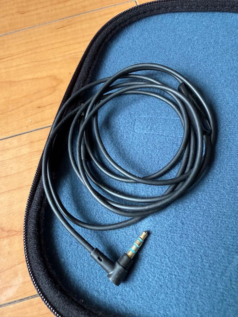 Bose QuietComfort QC25 ノイキャン+新品イヤーパッド