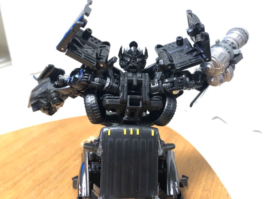 トランスフォーマー スタジオシリーズ アイアンハイド SS15