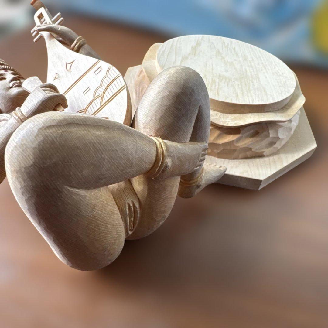 金運招来　木曽檜材　細密手彫り　裸弁財天