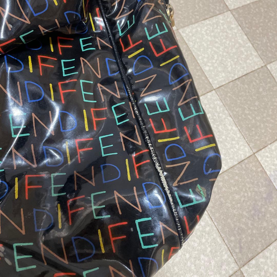 FENDI フェンディ　エナメルバッグ　ヴィンテージ　総柄　ブラック