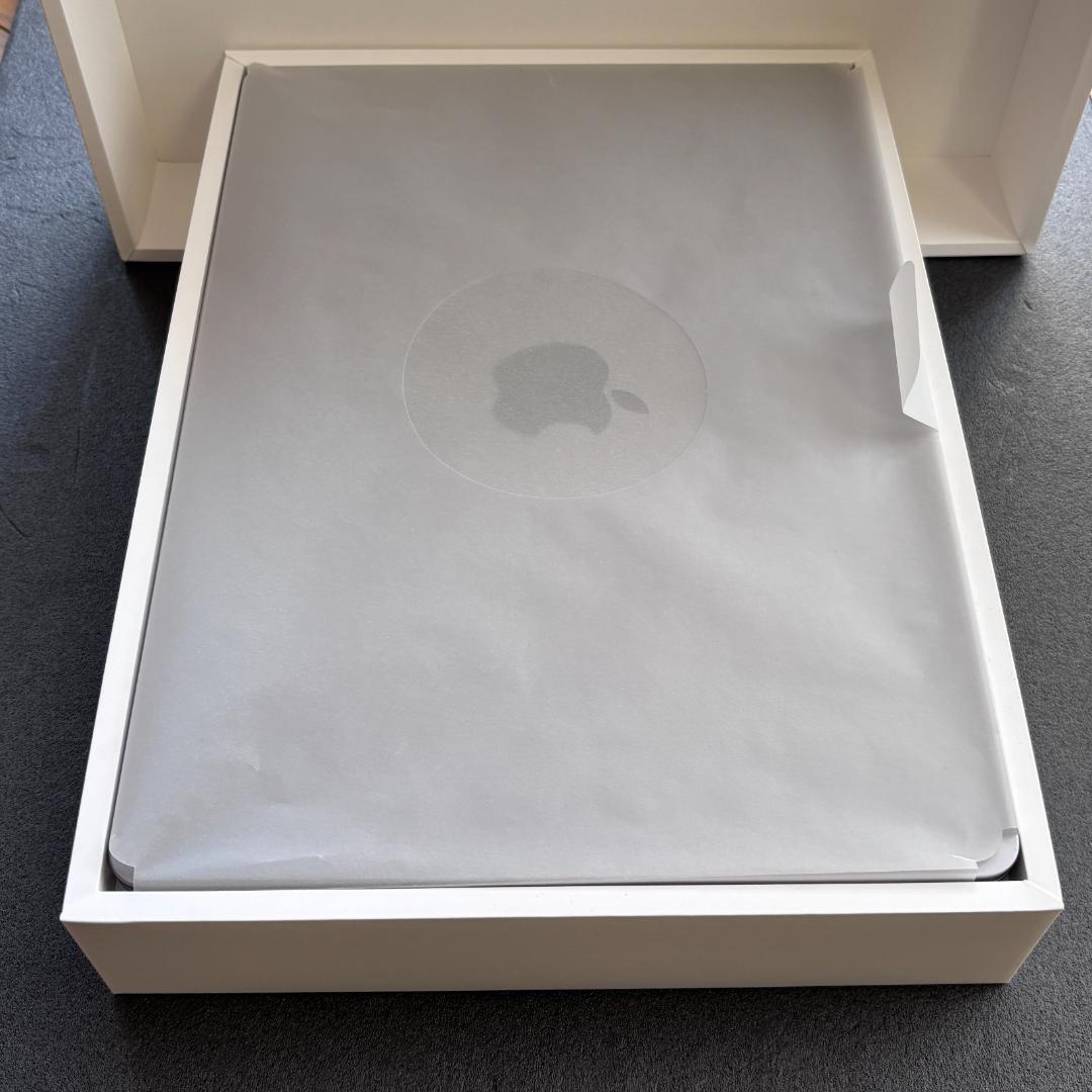【箱あり】MacBookAir M2 16GB 256GB 13.6inch
