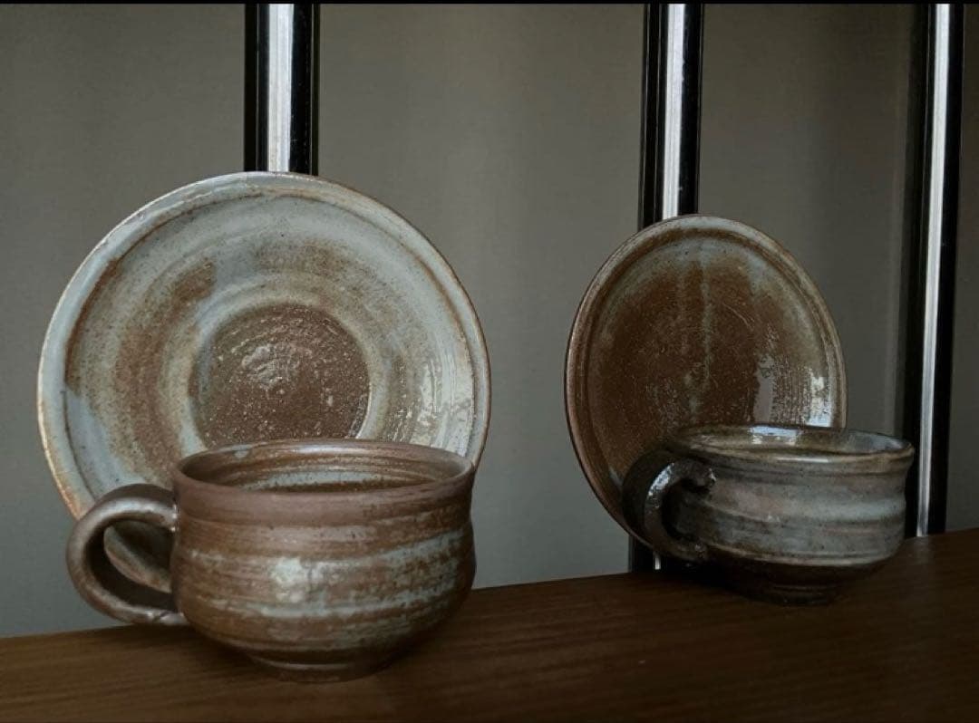 美濃焼 黒織部 白流し 一輪挿し+産地不明一輪挿し+足尾焼カップ&ソーサー2組