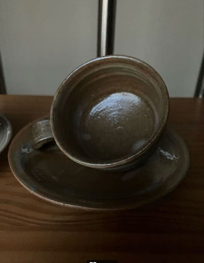 美濃焼 黒織部 白流し 一輪挿し+産地不明一輪挿し+足尾焼カップ&ソーサー2組