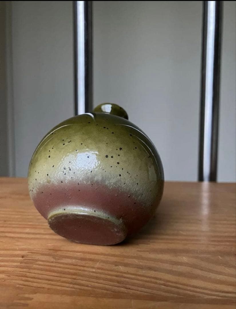 美濃焼 黒織部 白流し 一輪挿し+産地不明一輪挿し+足尾焼カップ&ソーサー2組