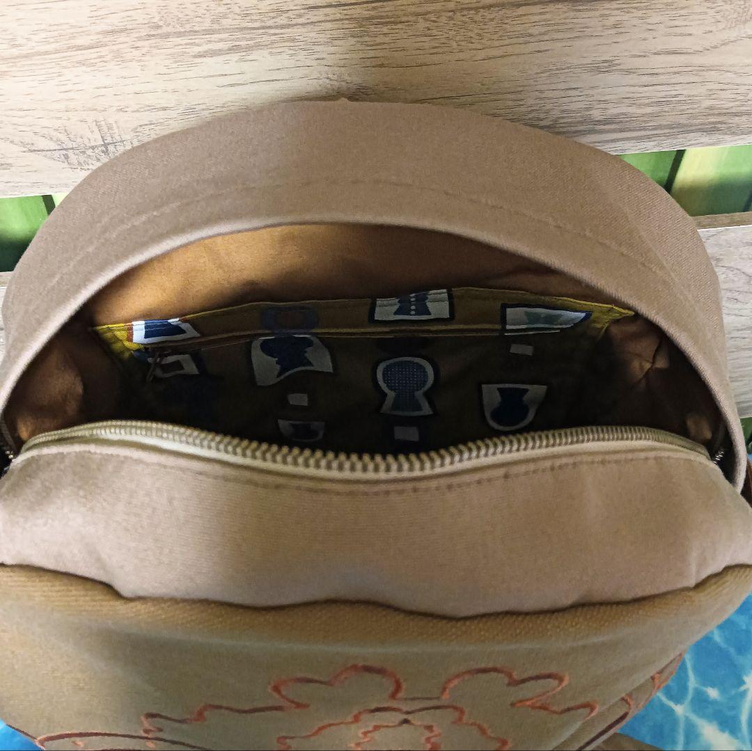 遮光器土偶　リュックサック　ハンドメイド　モカ　亀ヶ岡遺跡　しゃこちゃん