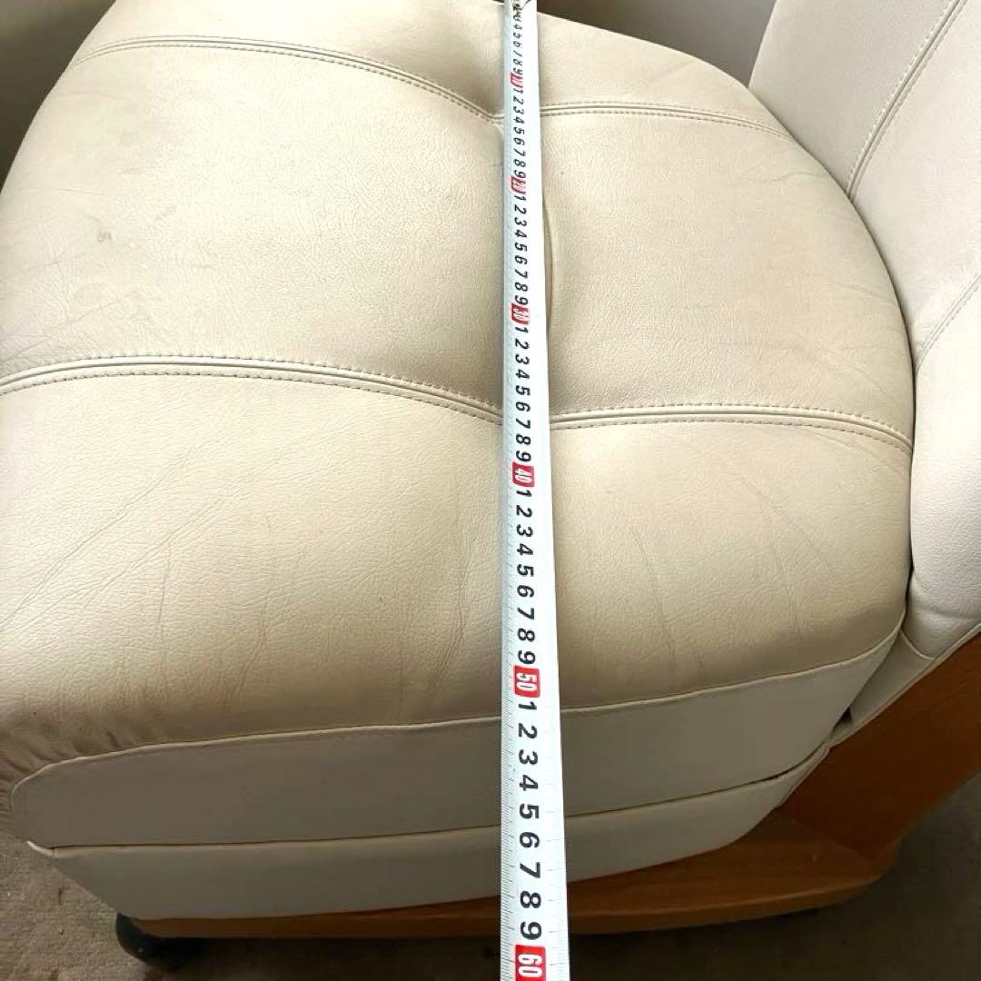 ホワイトレザー1人掛けソファ キャスター付き