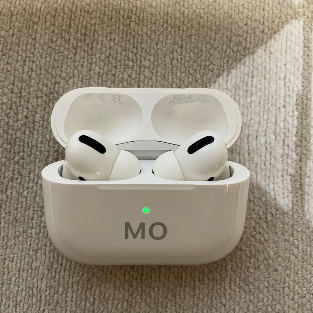 AirPodsPro 箱付き　UNIQケース付き
