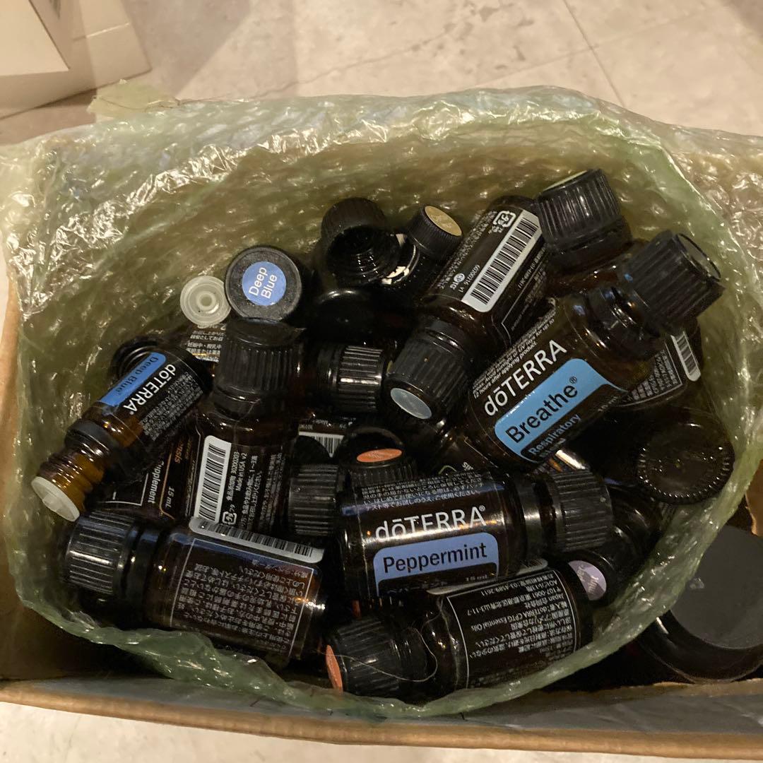 doTERRA ドテラ 空瓶 73本 遮光瓶 ガラス瓶 ハンドメイド　海外人気
