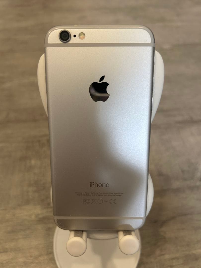 Apple iPhone 6 シルバー 本体 16GB