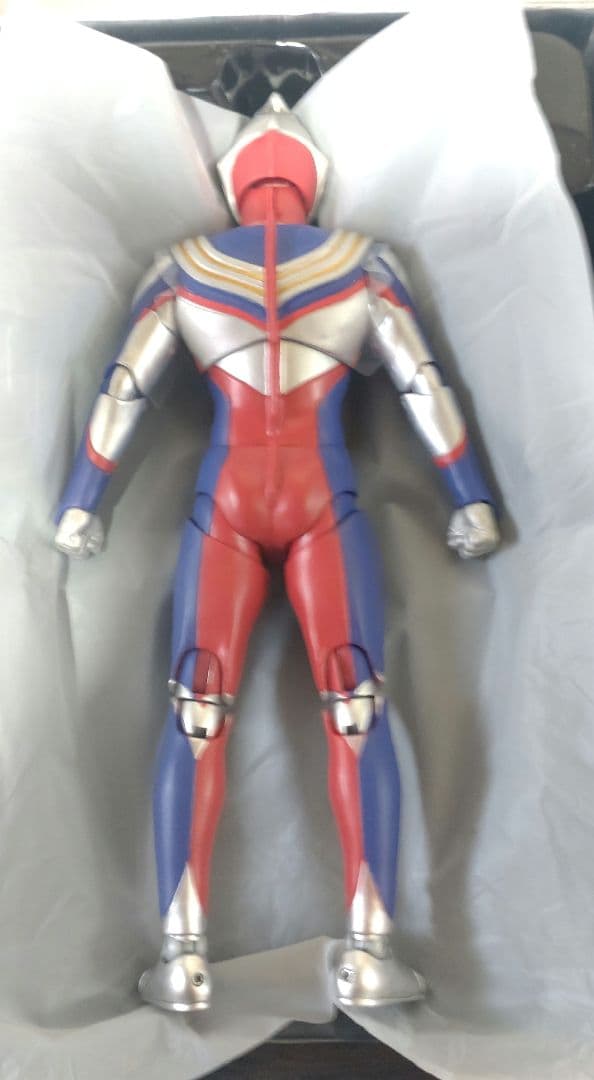 S.H.フィギュアーツ ウルトラマンティガ マルチタイプ (真骨彫製法)
