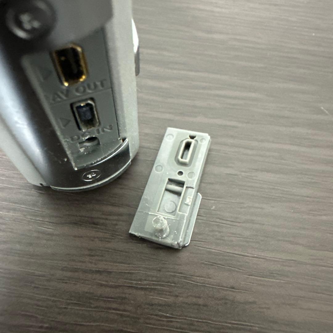 Panasonic LUMIX FX7デジカメ シルバー 簡易動作確認済み