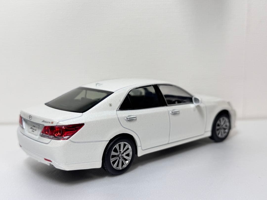 クラウンアスリート カラーサンプル ミニカー 1/30