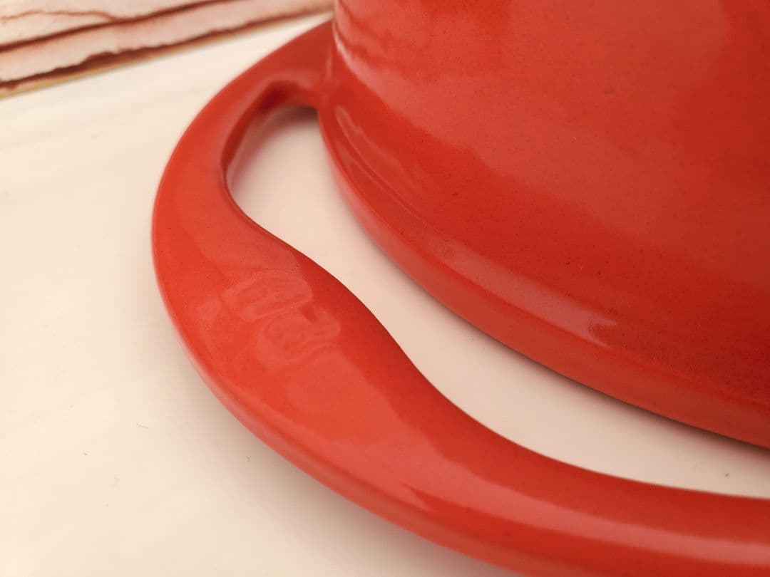 【廃盤/値下げ中】ルクルーゼ　オーバルセンセーション　25cm