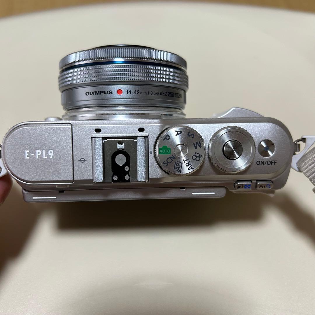 ★年末年始セール★OLYMPUS PEN E-PL9