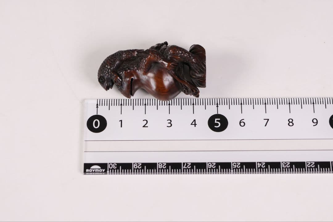 木製 提物 根付 在銘 吉昭 褌蛙 親子 ふんどし カエル 彫刻【MB294】