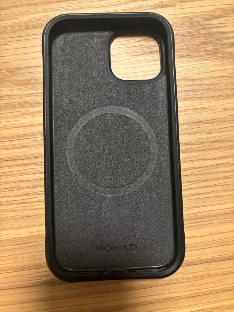 iPhone 15 256GB 本体【米国版/SIMフリー】　NOMADケース付