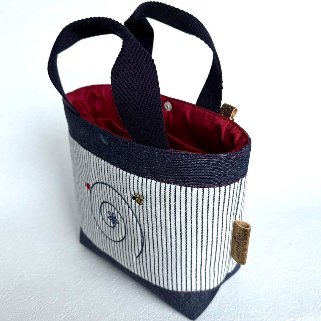 【ハンドメイド】南コアリクイ刺繍♡威嚇ポーズで”守る“トートバッグ