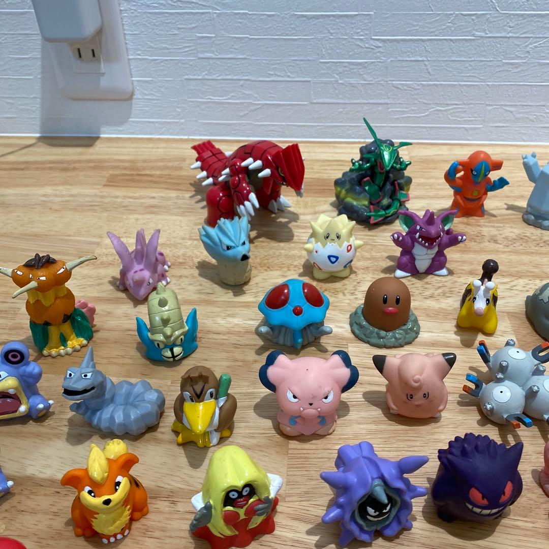 ポケモン指人形など　約85体 レア・クリア・ビッグフィギュア含む