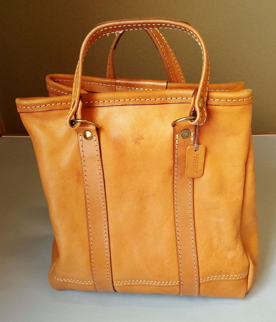 Herz ヘルツバケツ型トートバッグ