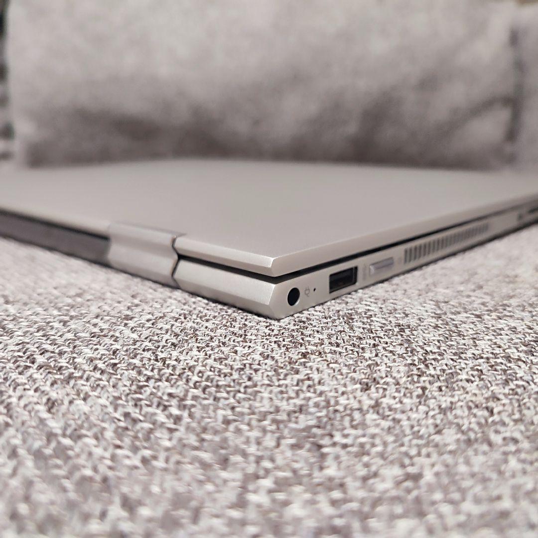 【バッテリー新品】HP ENVY 15 8GB SSD256GB