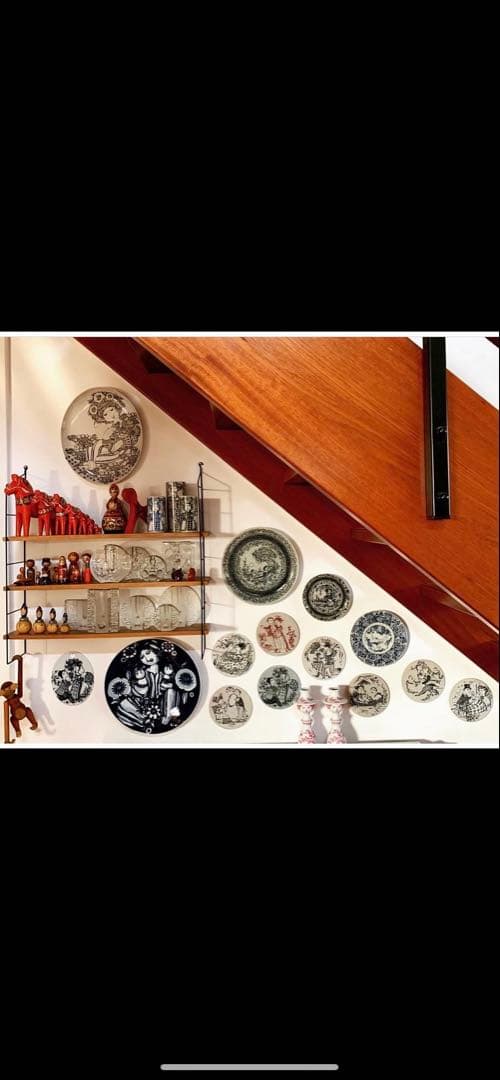 ビヨンヴィンブラッド　ニモール窯のレアなビンテージカップ型少女柄黒の花瓶！