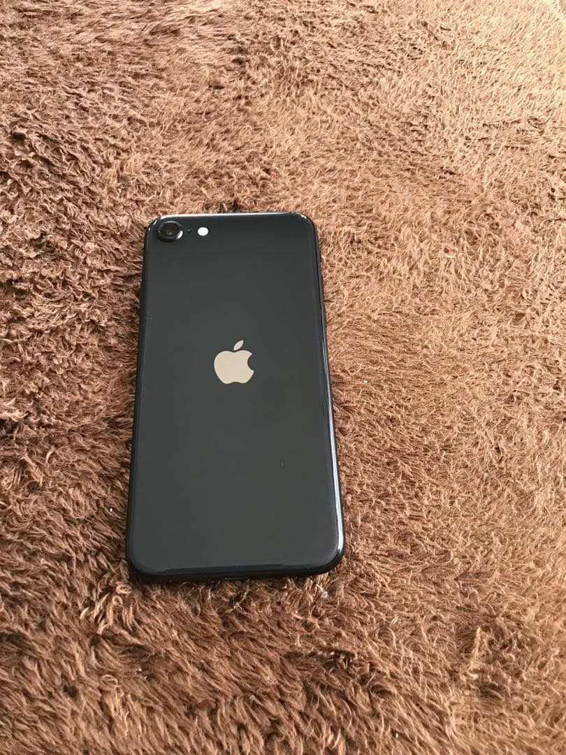 iPhoneSE 2世代　SIMフリー　64GB バッテリー86%