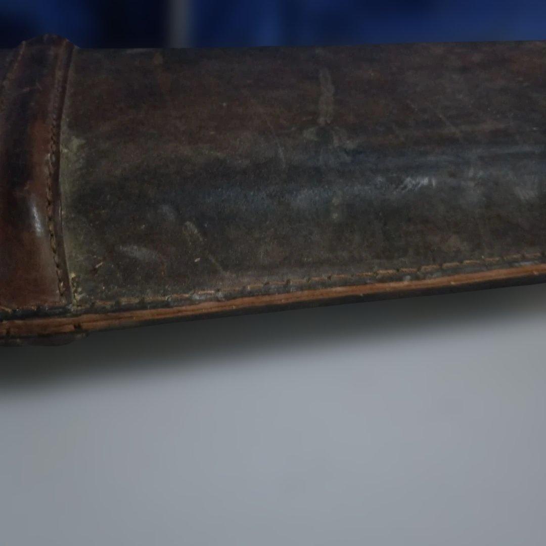 9609）とても古い　革張りのガンケース　詳細不明