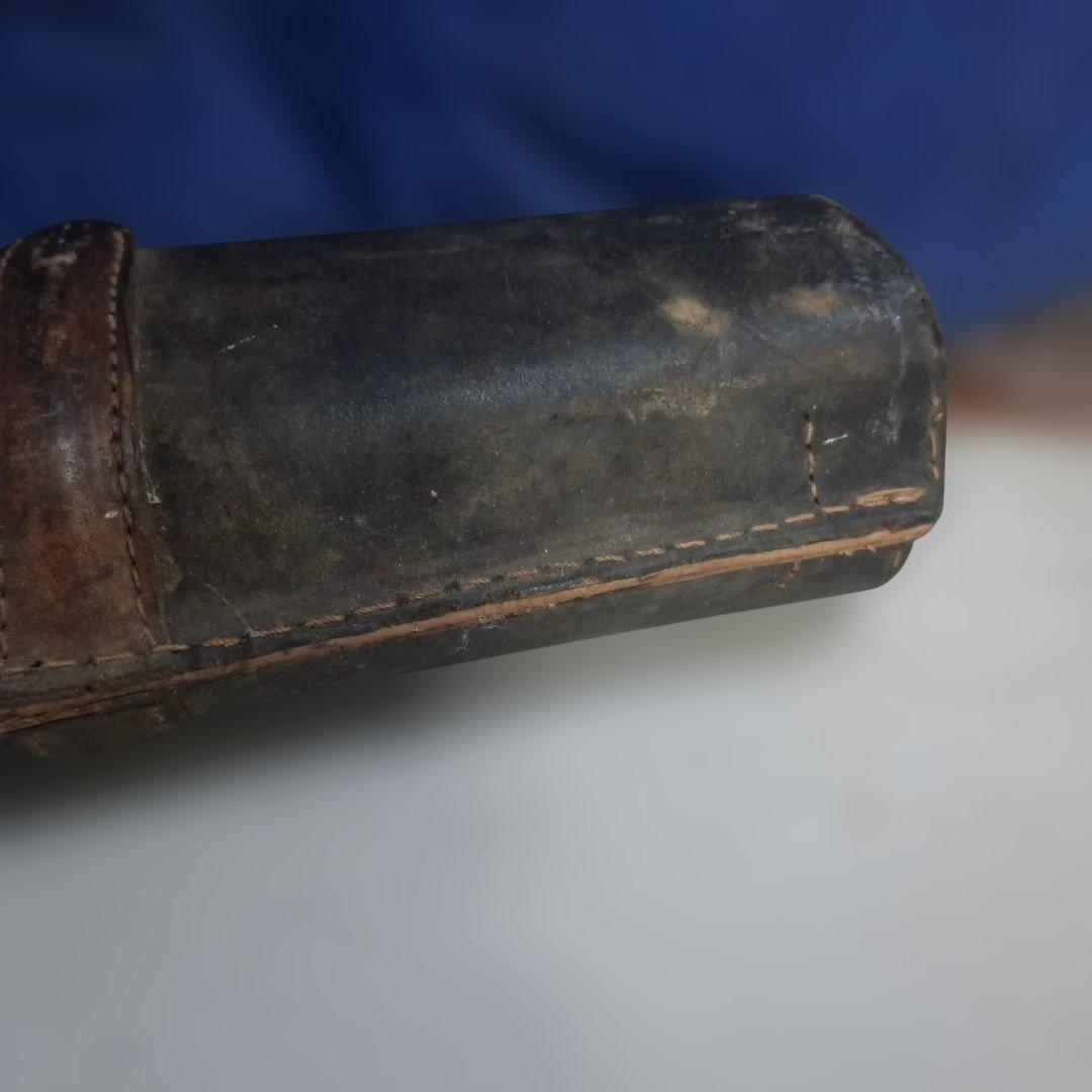 9609）とても古い　革張りのガンケース　詳細不明