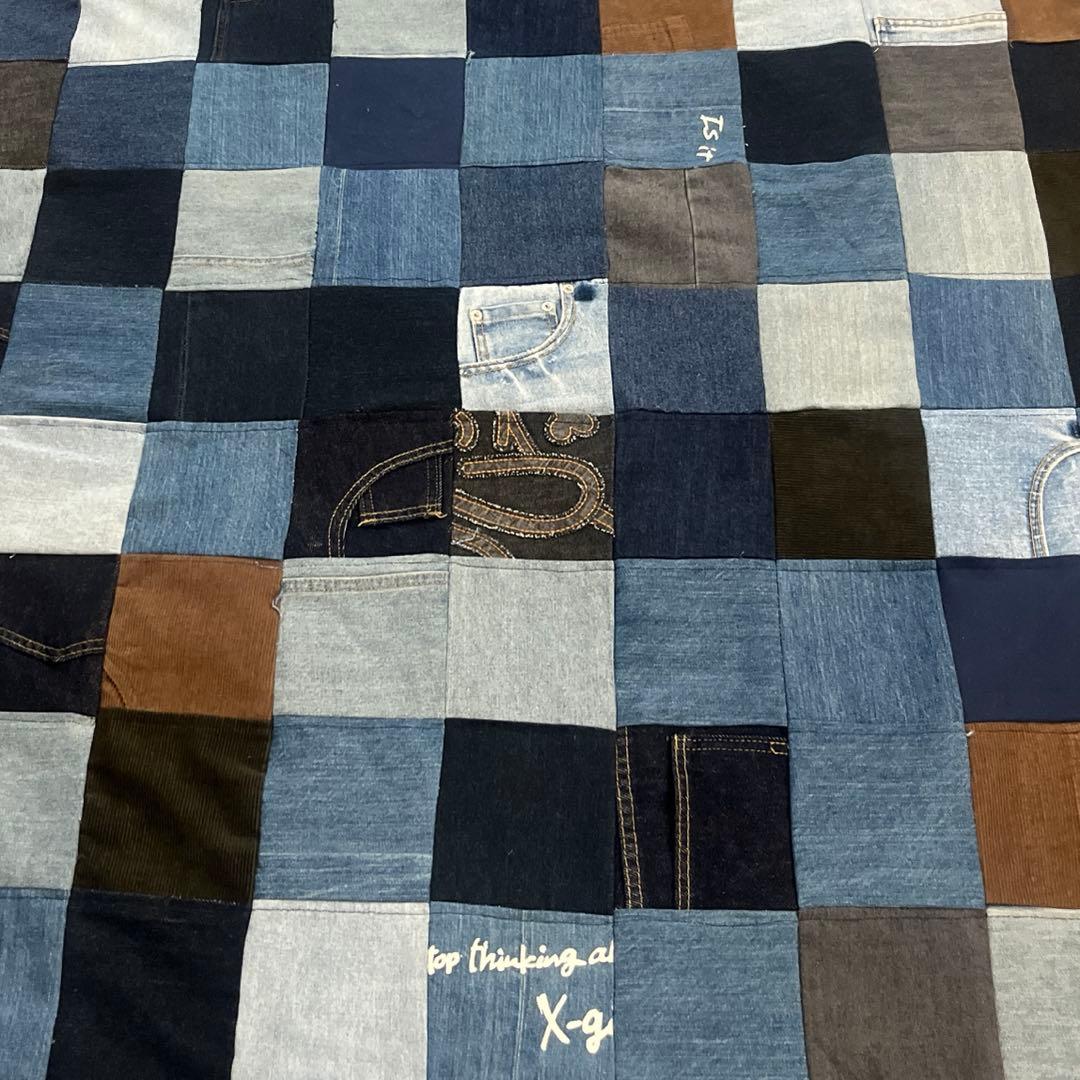 【デニムリメイク】パッチワークマルチカバー　ベッドカバー　ソファーカバー　ラグ