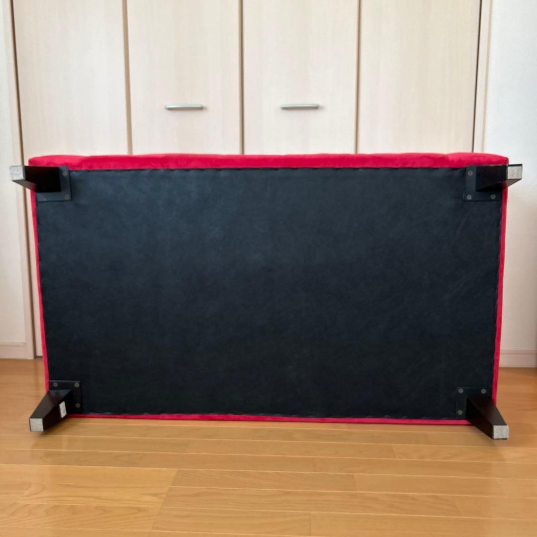 美品‼️ ソファ　2人掛け　ニトリ　コンパクト 　　　　ビロード生地張り　レッド