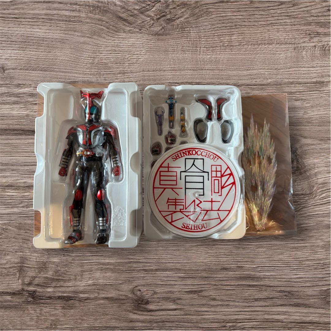 最安値早い者勝ち！S.H.Figuarts 真骨彫 仮面ライダーハイパーカブト