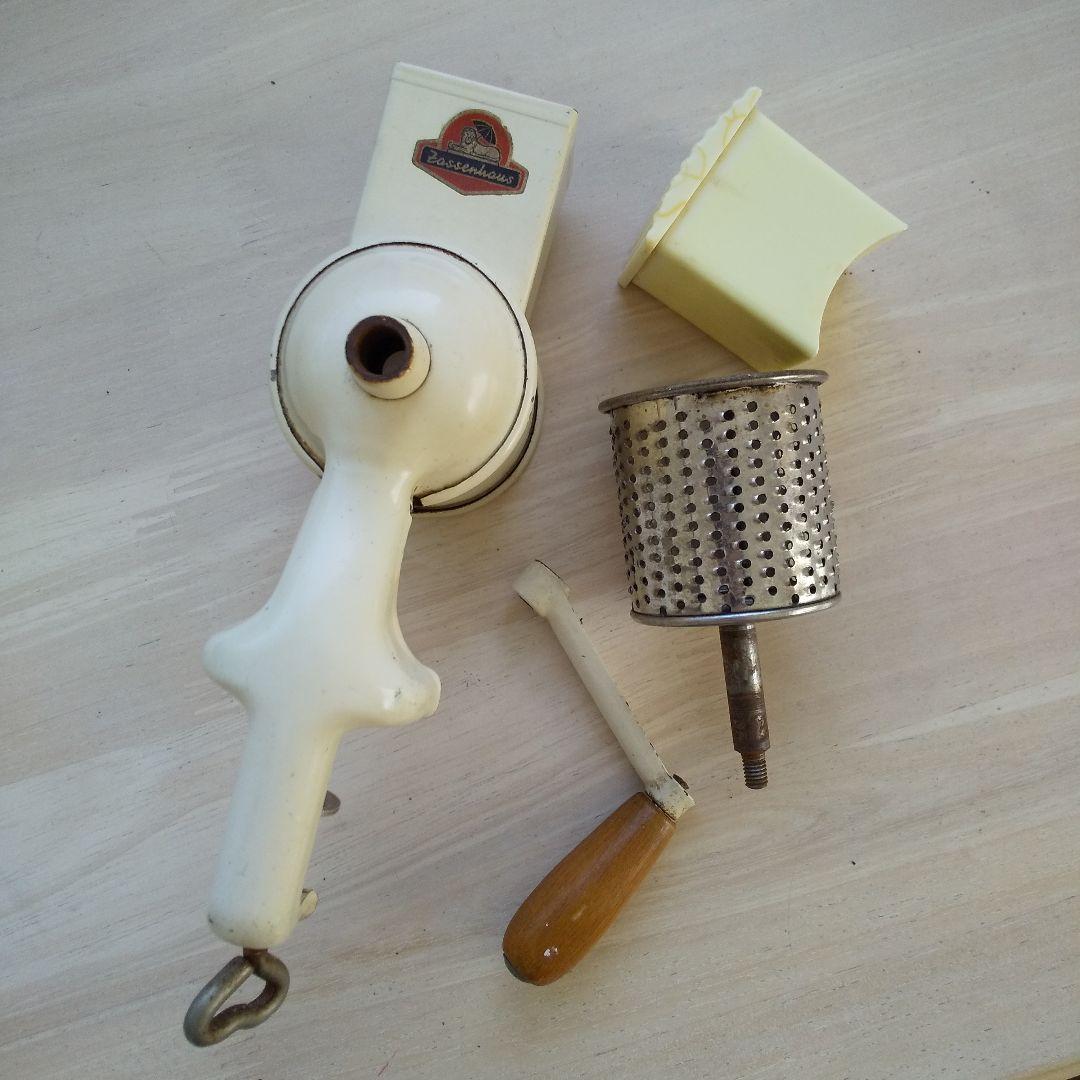 ザクセンハウス　チーズグラインダー　チーズグレーター　ブロカント