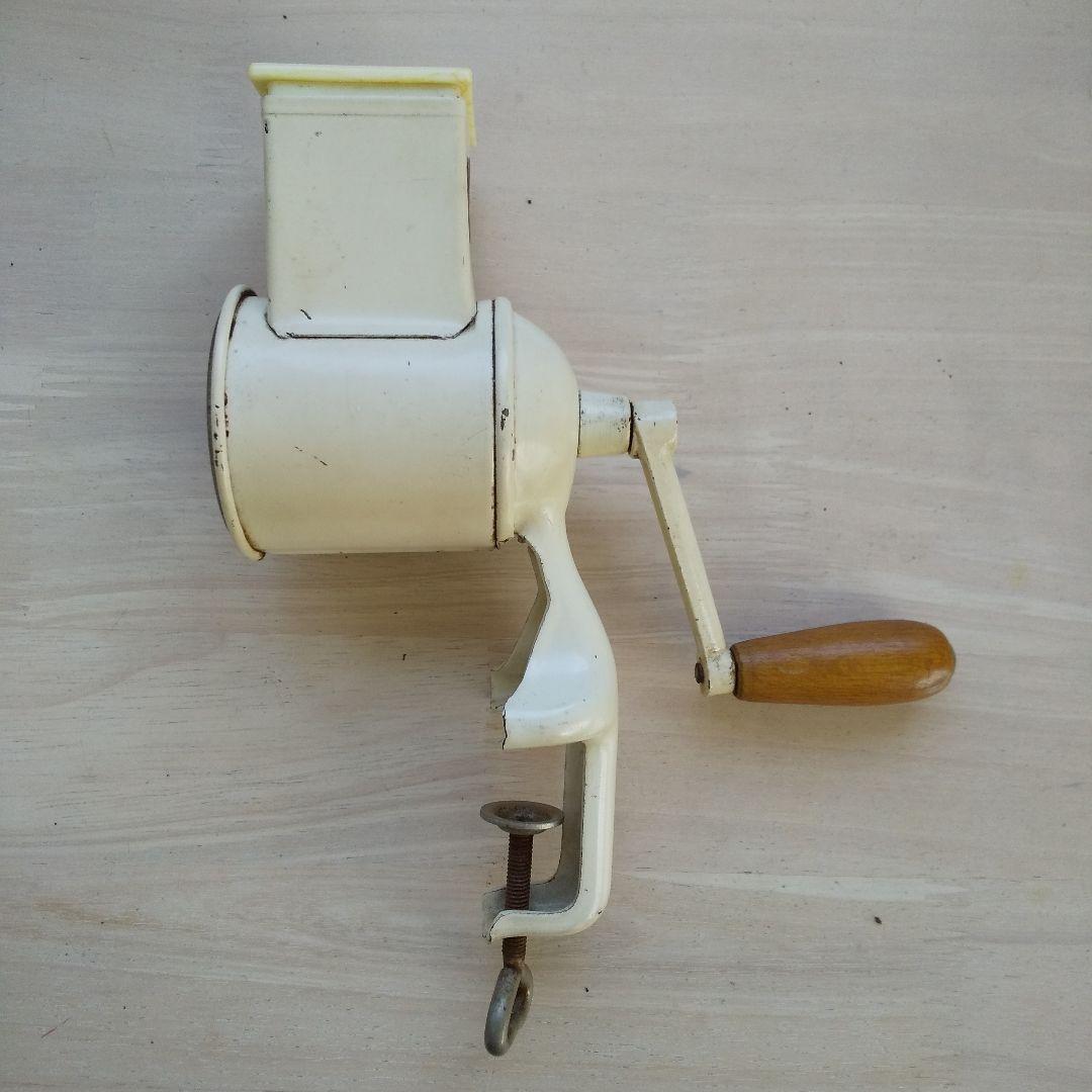 ザクセンハウス　チーズグラインダー　チーズグレーター　ブロカント