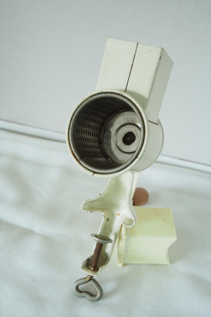 ザクセンハウス　チーズグラインダー　チーズグレーター　ブロカント