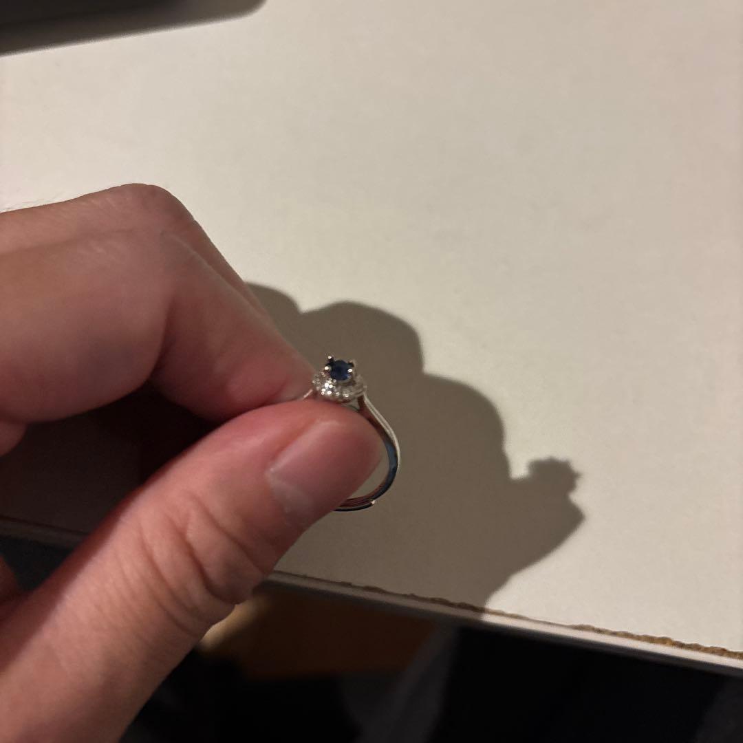 サファイア！フリーサイズの指輪！ジュワーンとくる！