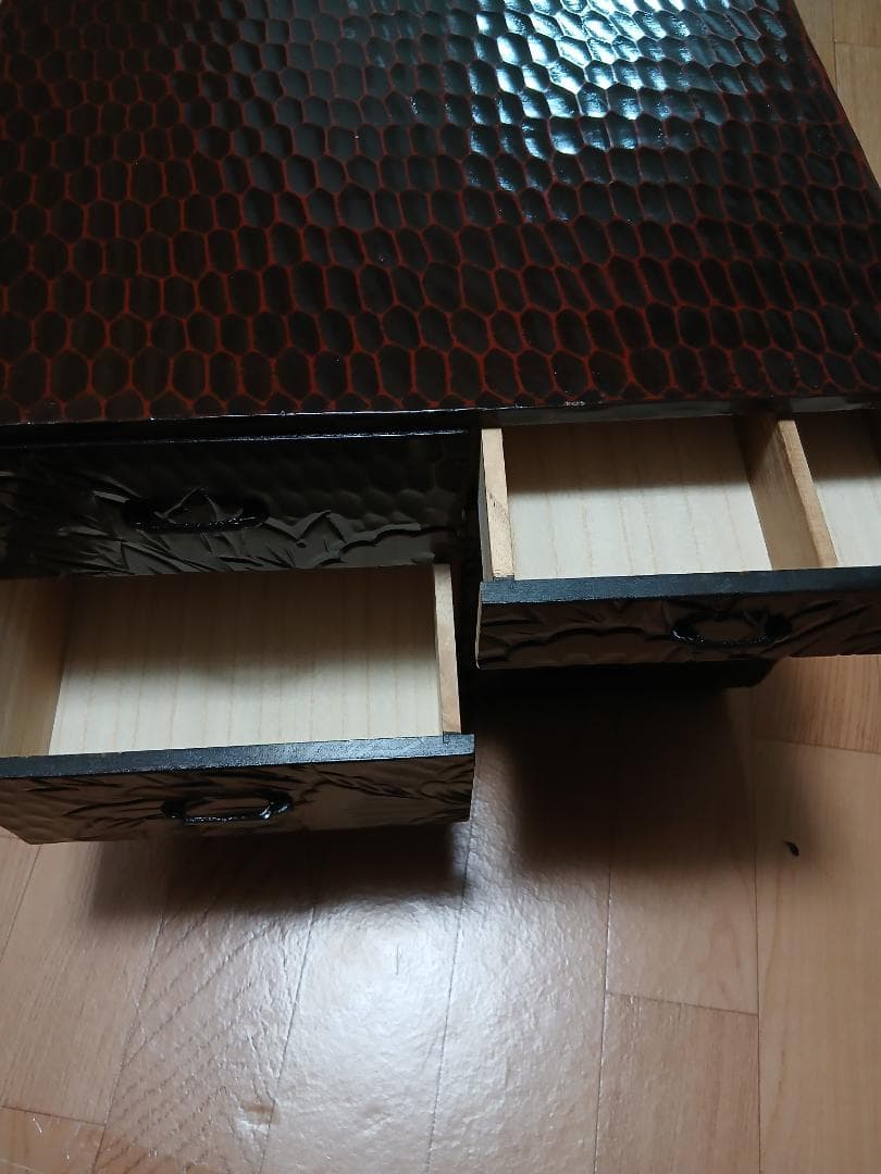 鎌倉彫　小物入れ4段(少し大きめ) 縦29×横40×高さ29.5cm