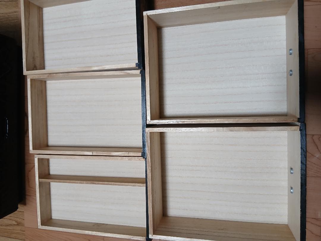 鎌倉彫　小物入れ4段(少し大きめ) 縦29×横40×高さ29.5cm