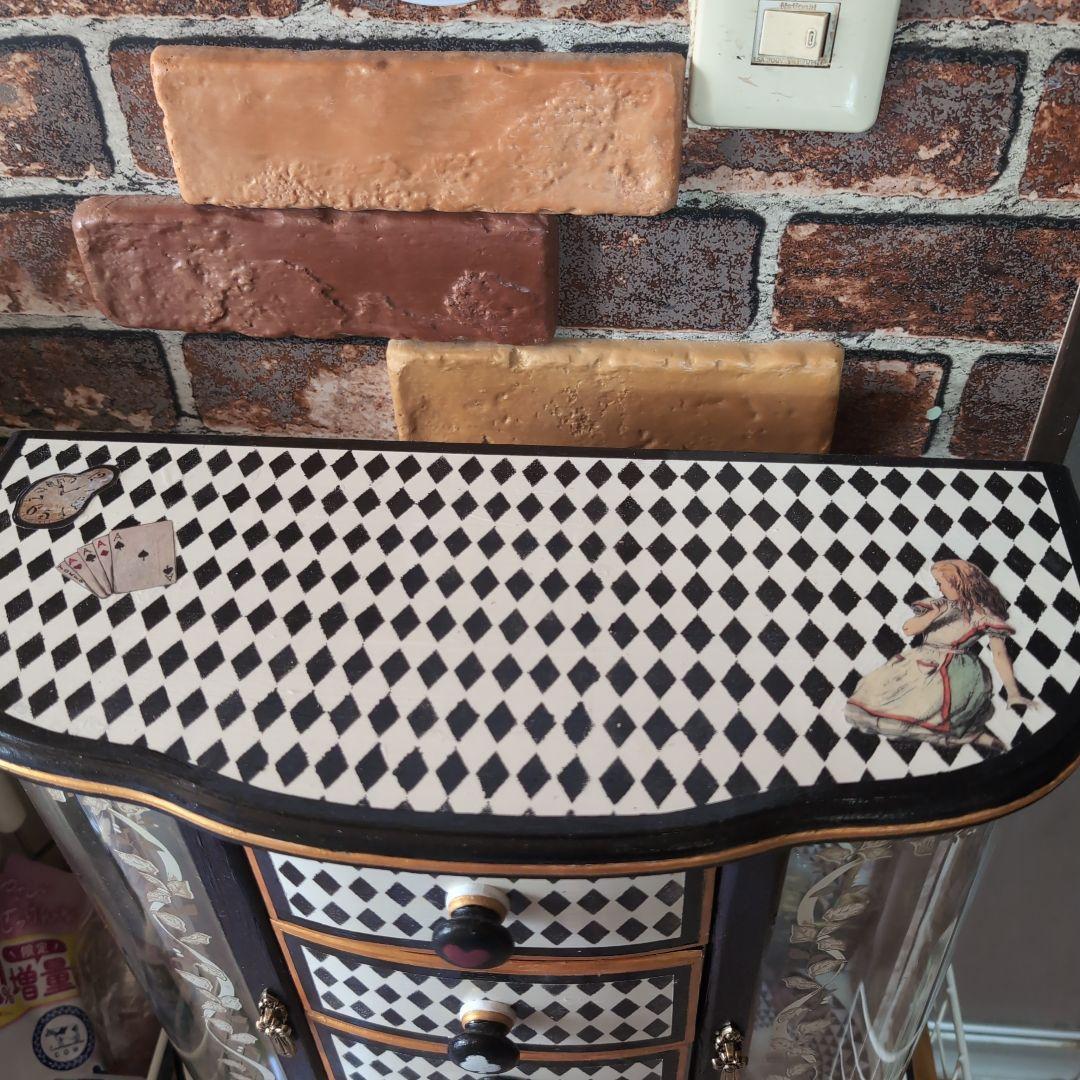 けいアリスインワンダーランドアクセサリーケース