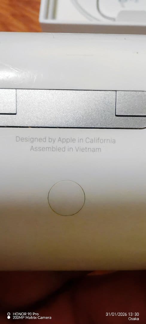 AirPods Pro 本体 ホワイト 充電ケース付きよくやった。